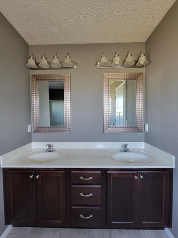 100 Hawthorn Avenue, Rogersville, MO 65742