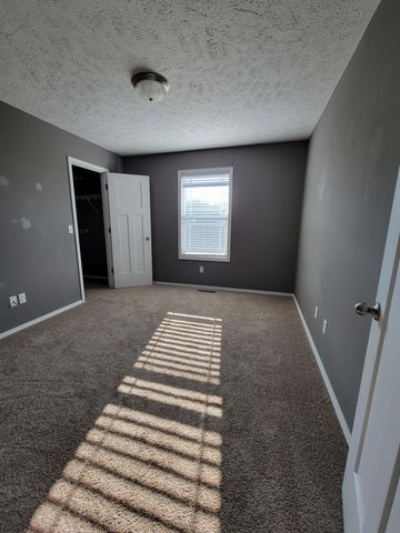100 Hawthorn Avenue, Rogersville, MO 65742