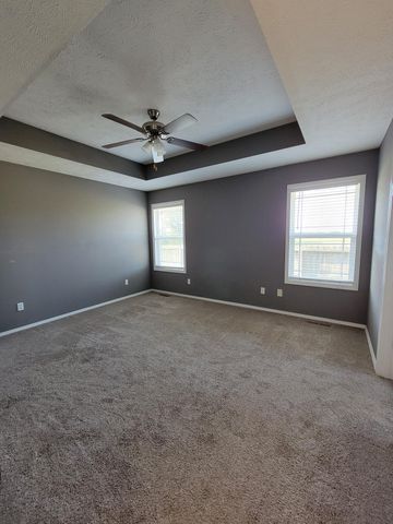 100 Hawthorn Avenue, Rogersville, MO 65742