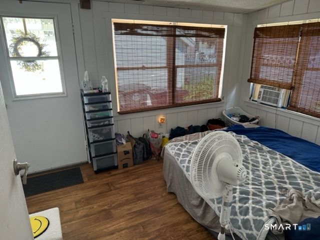 855 East Broadway, Milford, CT 06460