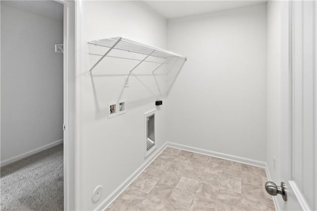 1533 Waltham LN, Newport News, VA 23608