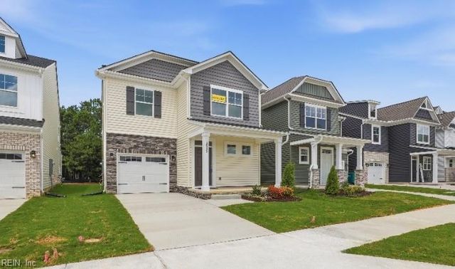 1533 Waltham LN, Newport News, VA 23608