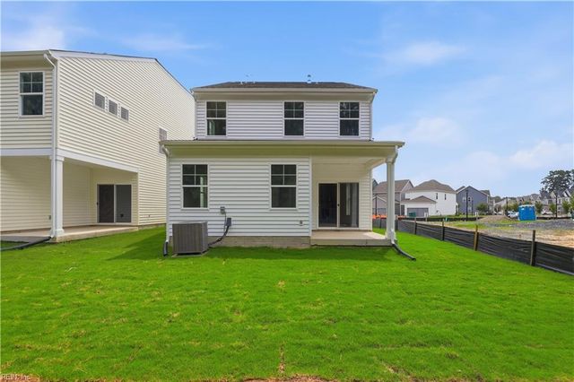 1533 Waltham LN, Newport News, VA 23608