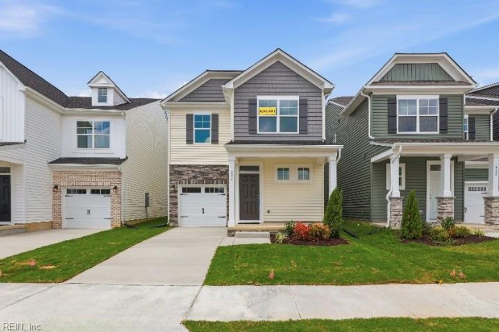 1533 Waltham LN, Newport News, VA 23608