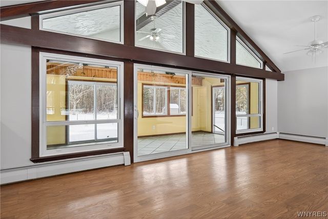 5242 Mckinley Parkway, Hamburg, NY 14075