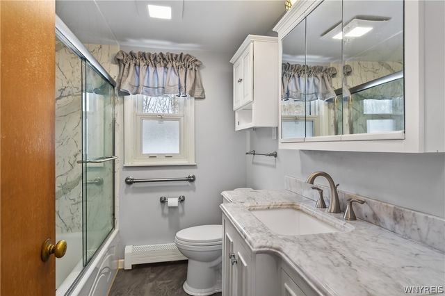 5242 Mckinley Parkway, Hamburg, NY 14075