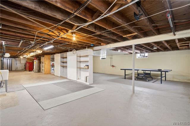 5242 Mckinley Parkway, Hamburg, NY 14075