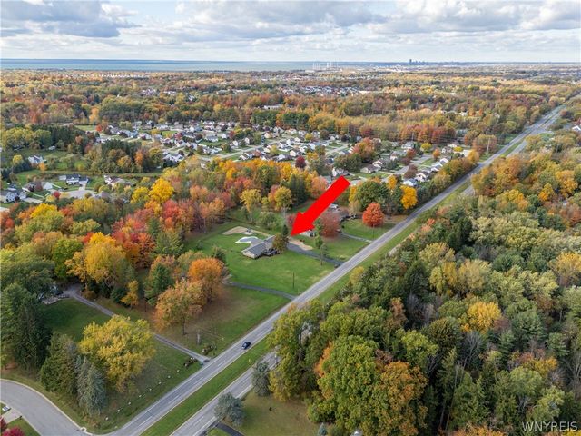 5242 Mckinley Parkway, Hamburg, NY 14075