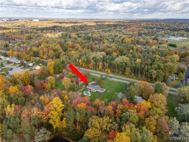 5242 Mckinley Parkway, Hamburg, NY 14075