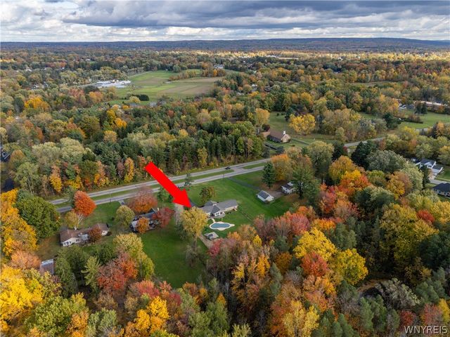 5242 Mckinley Parkway, Hamburg, NY 14075