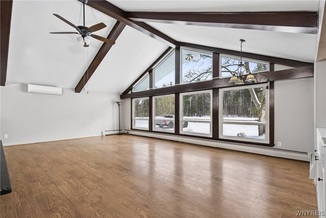 5242 Mckinley Parkway, Hamburg, NY 14075