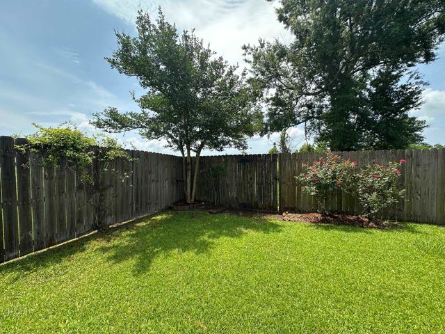 258 Dove Tail Dr, Gray, LA 70359