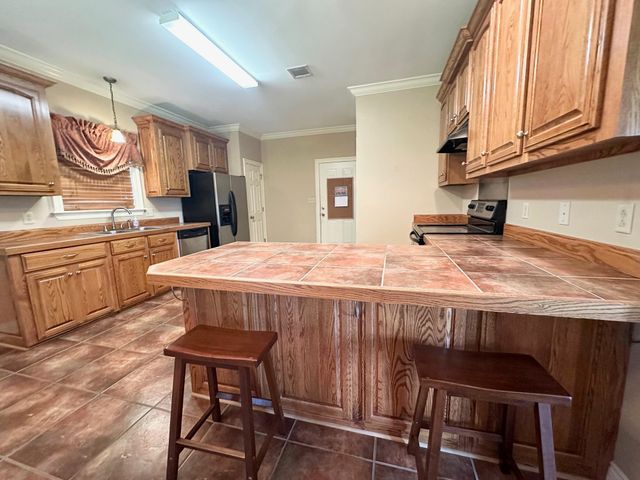 258 Dove Tail Dr, Gray, LA 70359