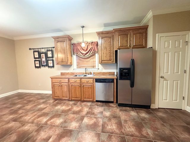 258 Dove Tail Dr, Gray, LA 70359