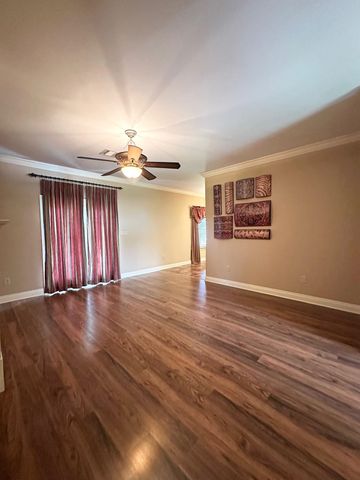 258 Dove Tail Dr, Gray, LA 70359