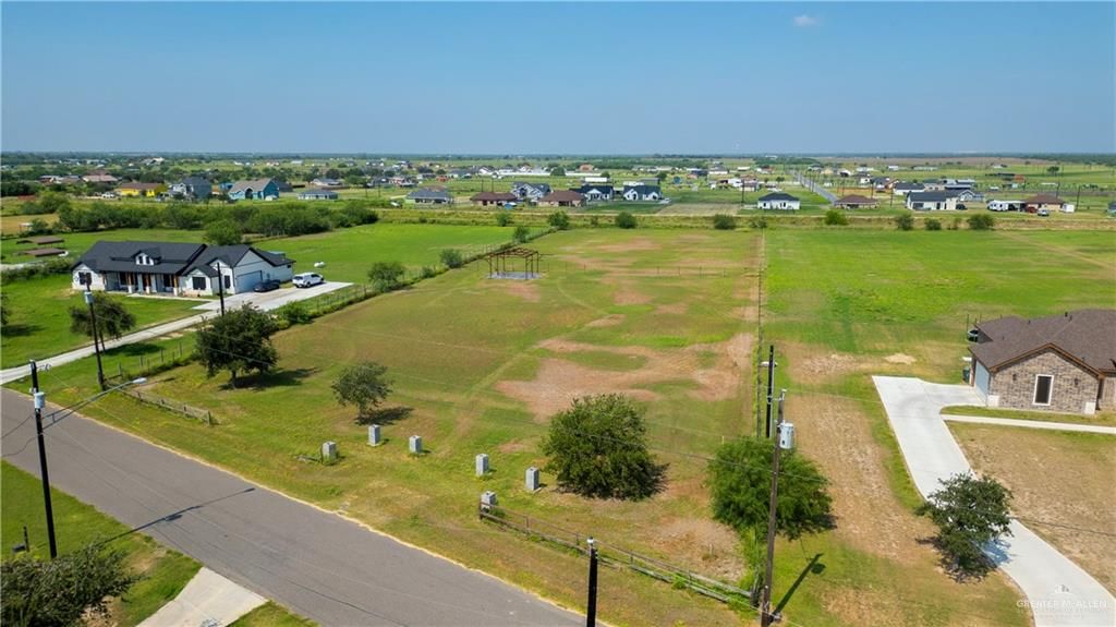 23113 Oak Knoll Street, Monte Alto, TX 78538