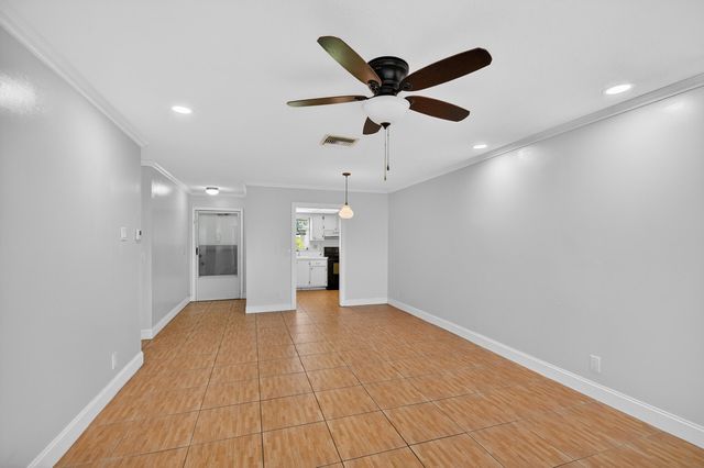 2667 Dudley Drive B, West Palm Beach, FL 33415