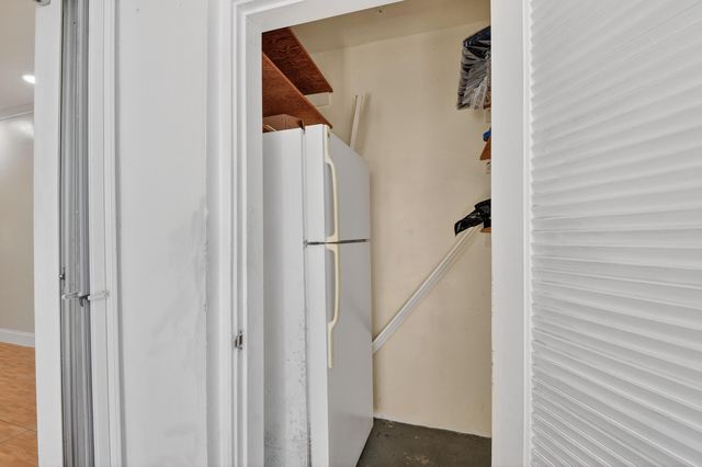 2667 Dudley Drive B, West Palm Beach, FL 33415