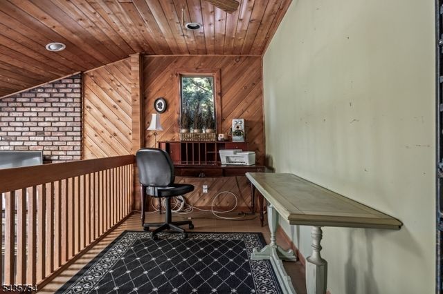 54 Eileen Way, Edison Twp., NJ 08837