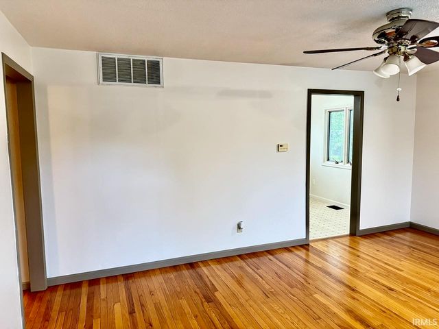 509 N Waldemere Road, Muncie, IN 47303