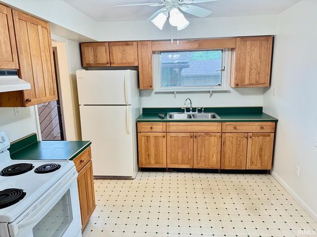 509 N Waldemere Road, Muncie, IN 47303