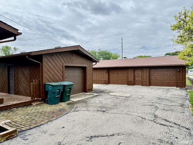 509 N Waldemere Road, Muncie, IN 47303