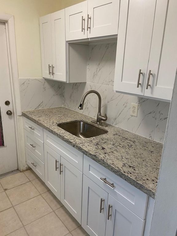 2530 Pierce Street 202, Hollywood, FL 33020