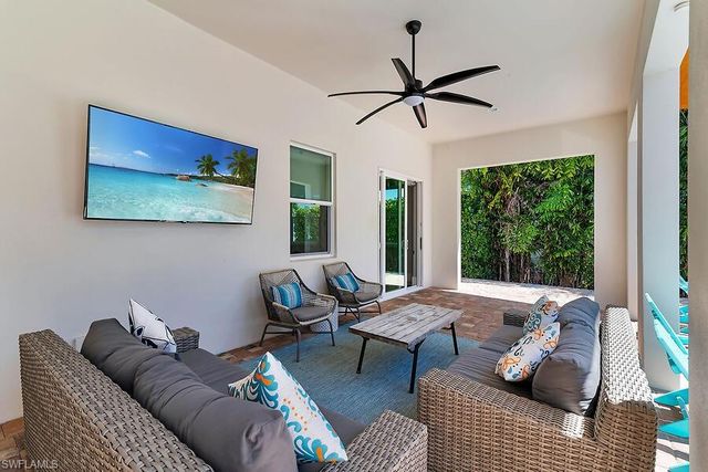 255 Columbus WAY, Marco Island, FL 34145