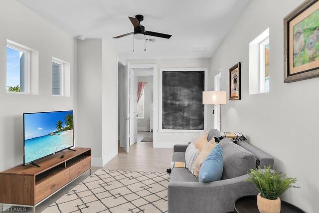 255 Columbus WAY, Marco Island, FL 34145