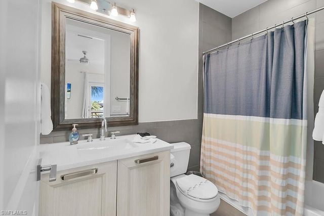 255 Columbus WAY, Marco Island, FL 34145