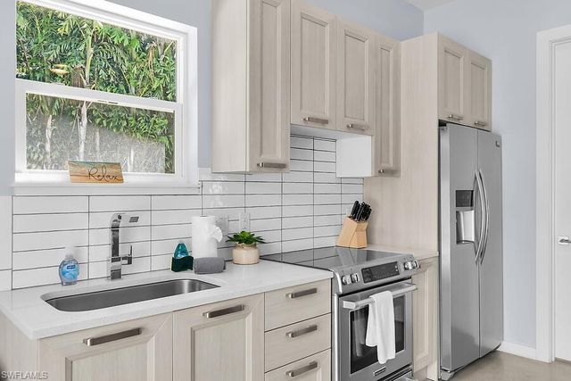 255 Columbus WAY, Marco Island, FL 34145