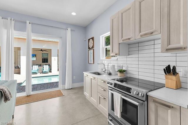 255 Columbus WAY, Marco Island, FL 34145