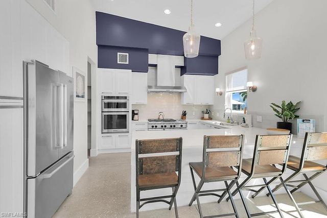 255 Columbus WAY, Marco Island, FL 34145