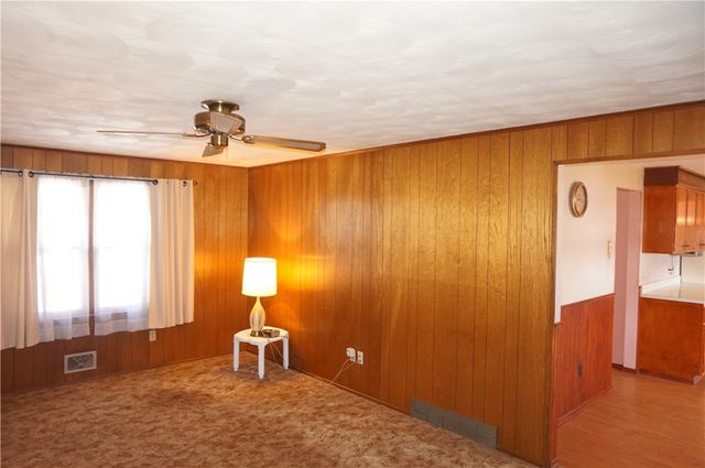 100 Rusty Lane, Greece, NY 14626