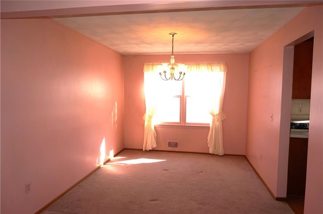 100 Rusty Lane, Greece, NY 14626