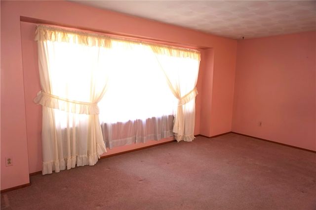 100 Rusty Lane, Greece, NY 14626