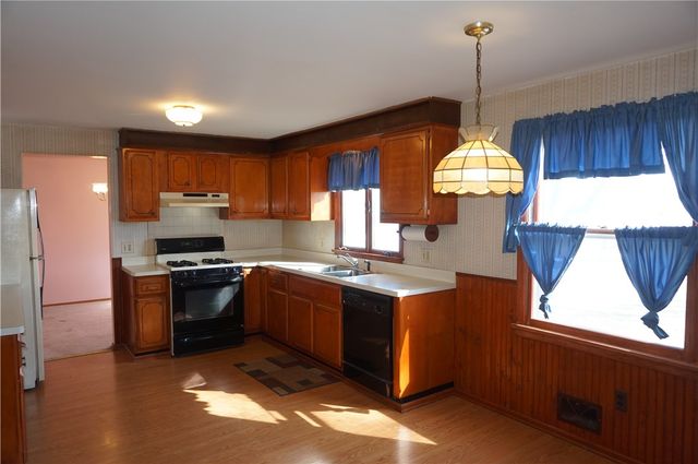 100 Rusty Lane, Greece, NY 14626