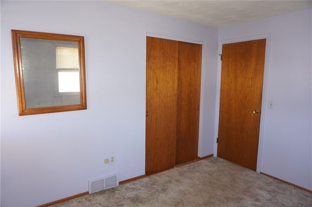 100 Rusty Lane, Greece, NY 14626