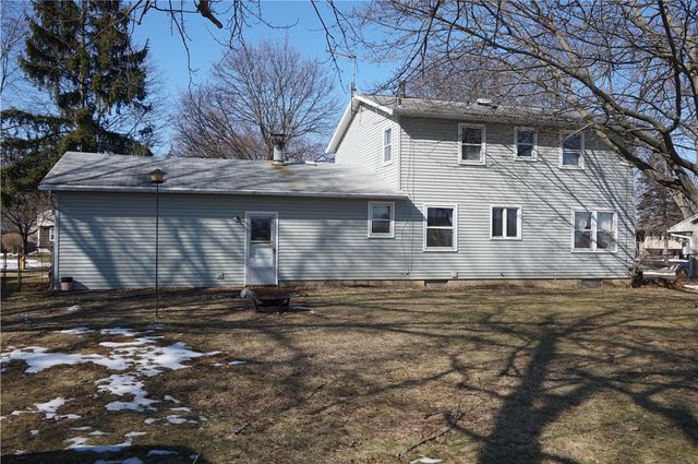 100 Rusty Lane, Greece, NY 14626