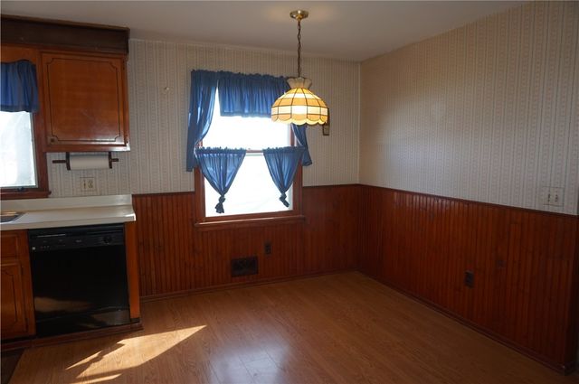 100 Rusty Lane, Greece, NY 14626