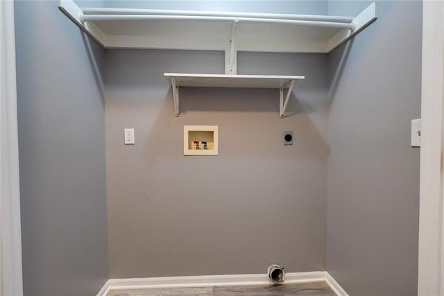 7024 N Winchester Avenue, Kansas City, MO 64119