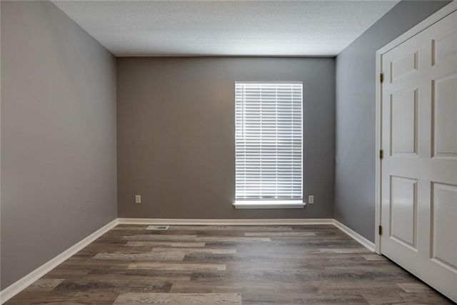 7024 N Winchester Avenue, Kansas City, MO 64119