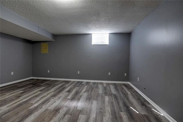 7024 N Winchester Avenue, Kansas City, MO 64119