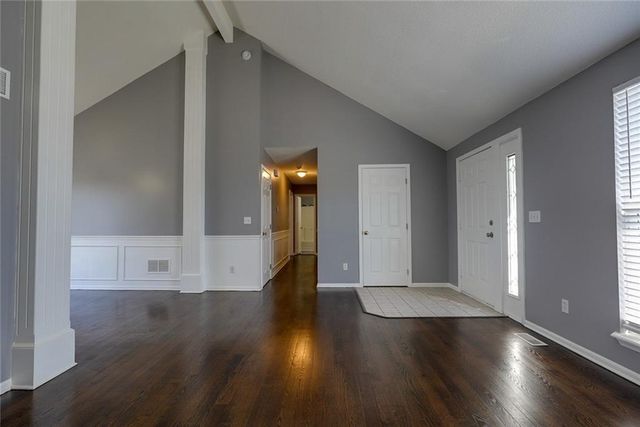 7024 N Winchester Avenue, Kansas City, MO 64119