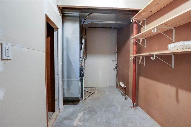 7024 N Winchester Avenue, Kansas City, MO 64119