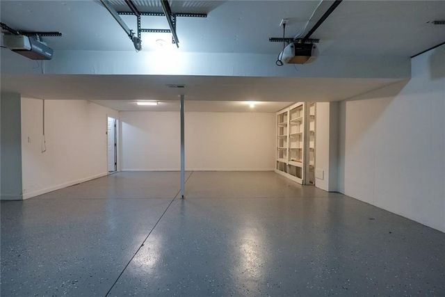 7024 N Winchester Avenue, Kansas City, MO 64119