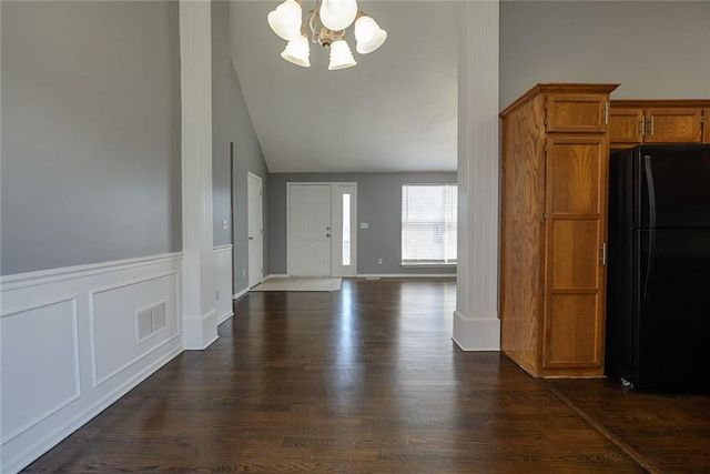 7024 N Winchester Avenue, Kansas City, MO 64119