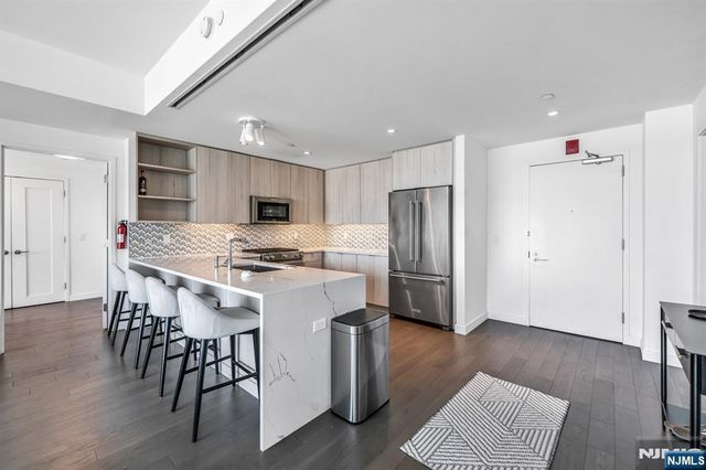 800 Ave At Port Imperial Boulevard 703, Weehawken, NJ 07086