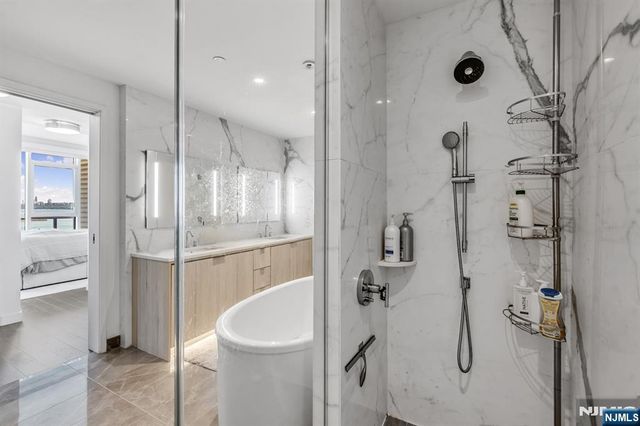 800 Ave At Port Imperial Boulevard 703, Weehawken, NJ 07086