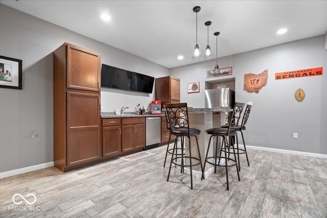 8702 N Autumnview Drive, Mccordsville, IN 46055